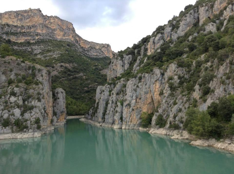 Apartamento Pirineo Aragones Sabiñánigo Eksteriør bilde