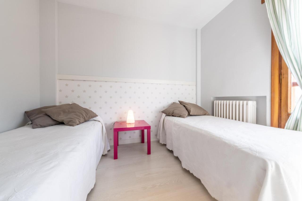 Apartamento Pirineo Aragones Sabiñánigo Eksteriør bilde