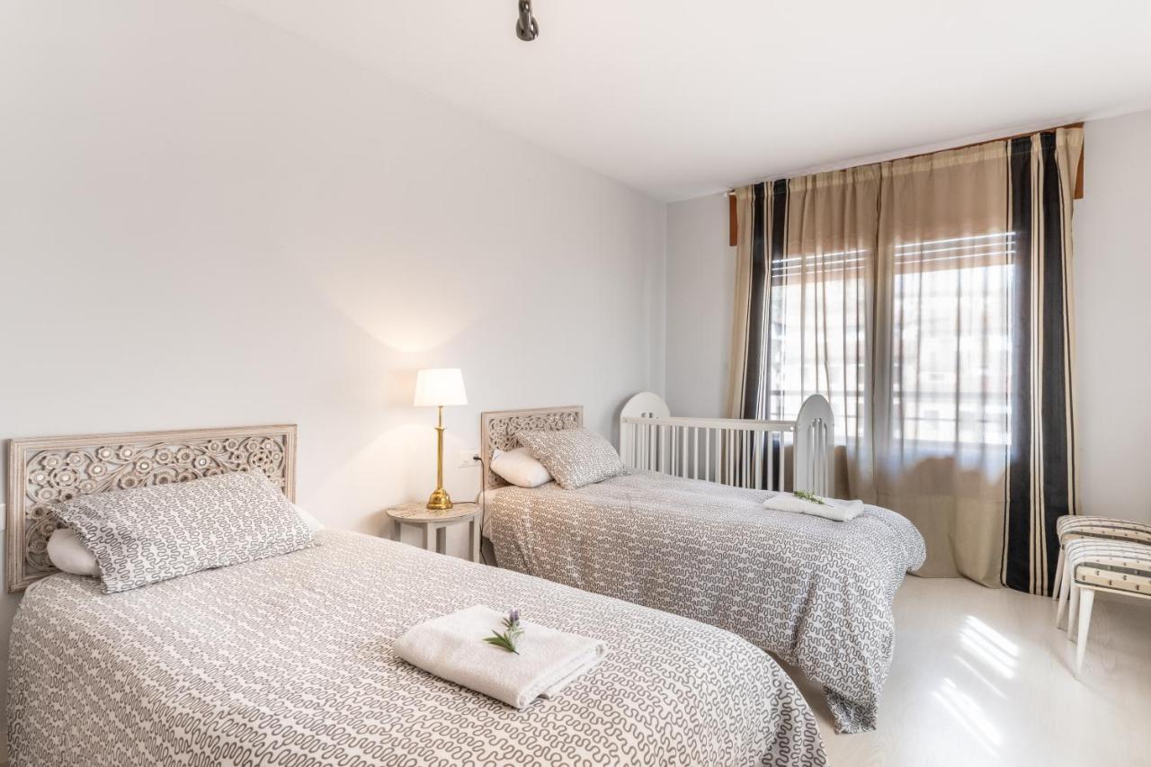 Apartamento Pirineo Aragones Sabiñánigo Eksteriør bilde